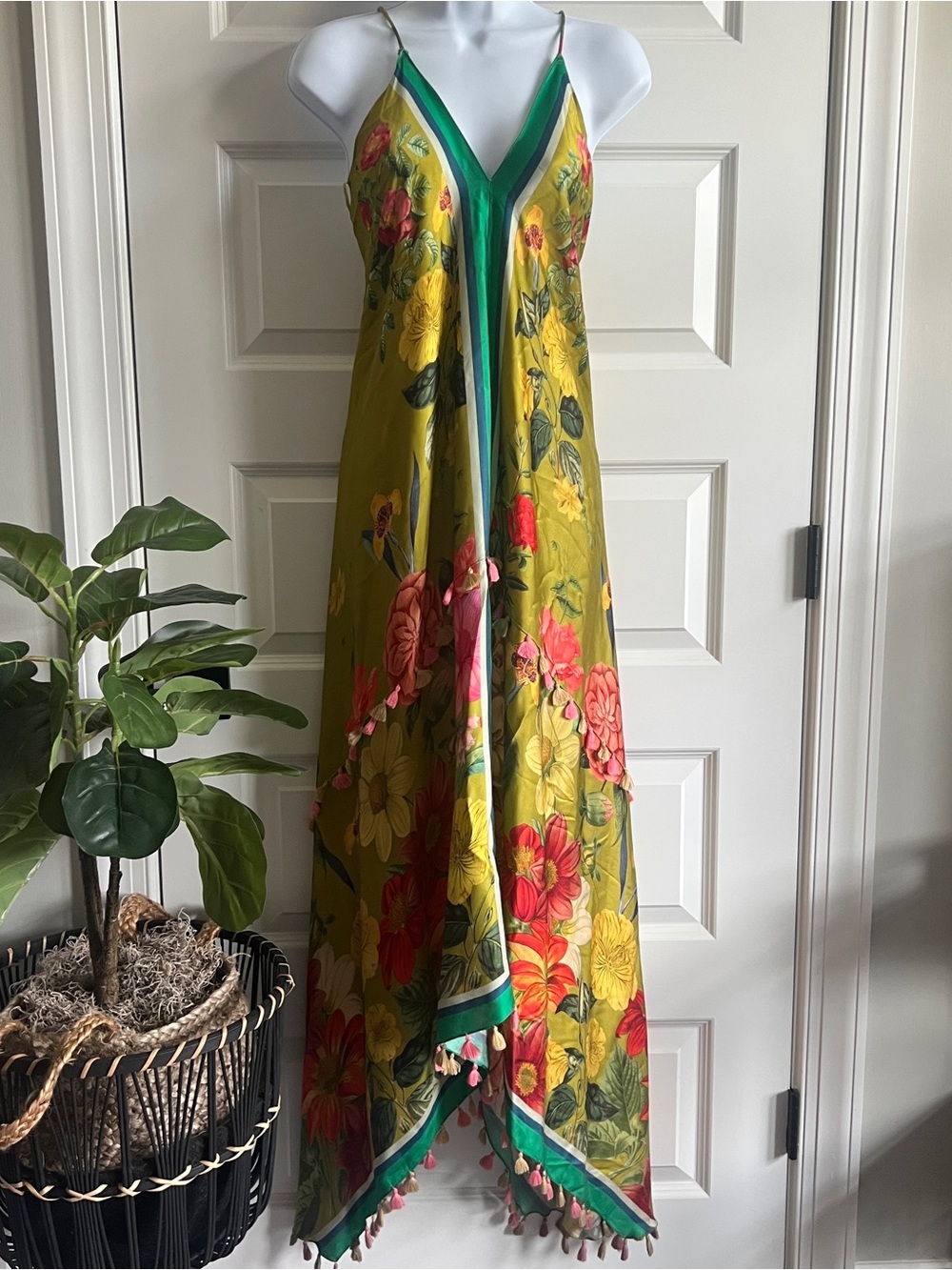 ARATTA French Riviera Maxi NWOT Small Medium Chartreuse